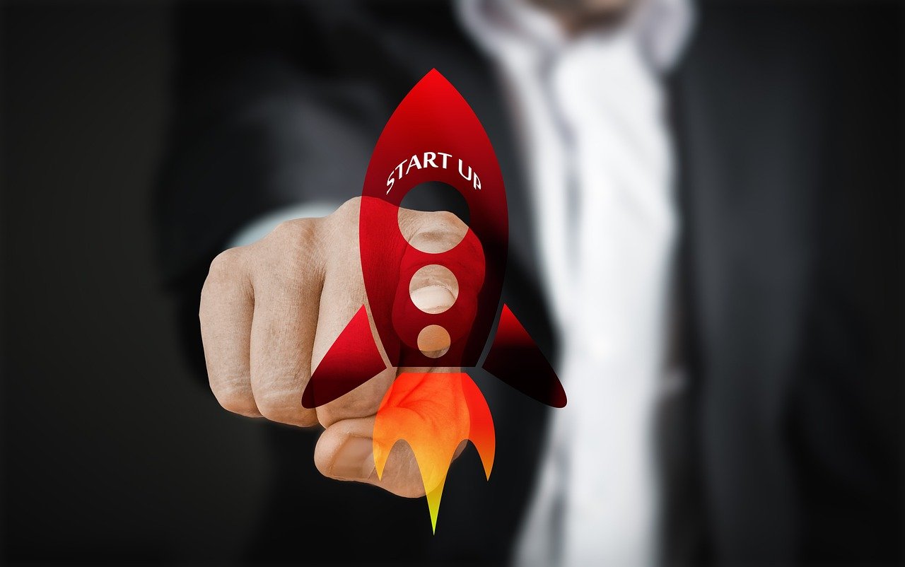 Algorithmic Echoes: The Architecture Of Digital Discourse