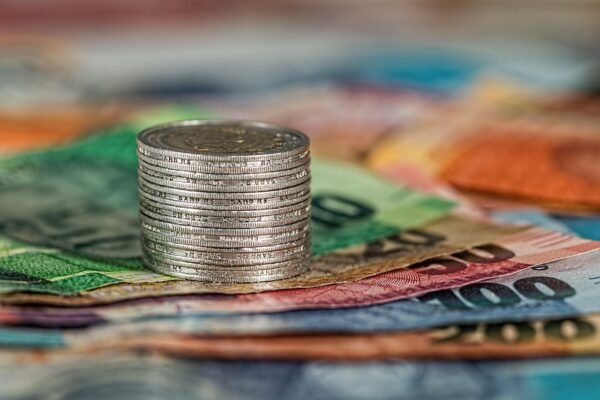 Hyperlocal Futures: Micro-Enterprises Reshaping Economies